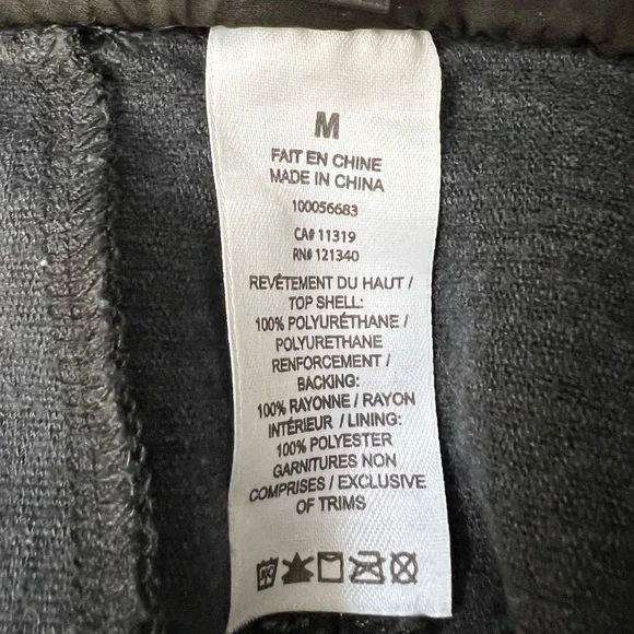 Dynamite black faux leather croc embossed high rise pleated dressy shorts M - Picture 12 of 13